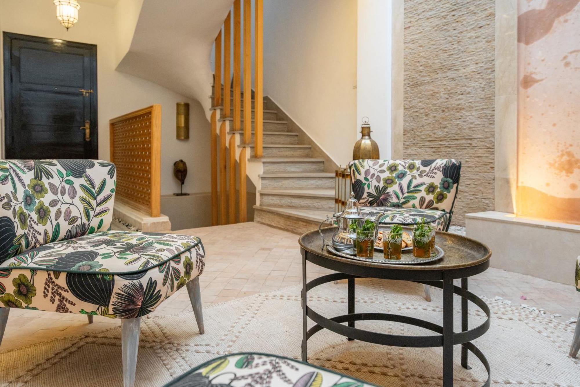 Swan-exclusif - Piscine Chauffee - Petit Dejeuner