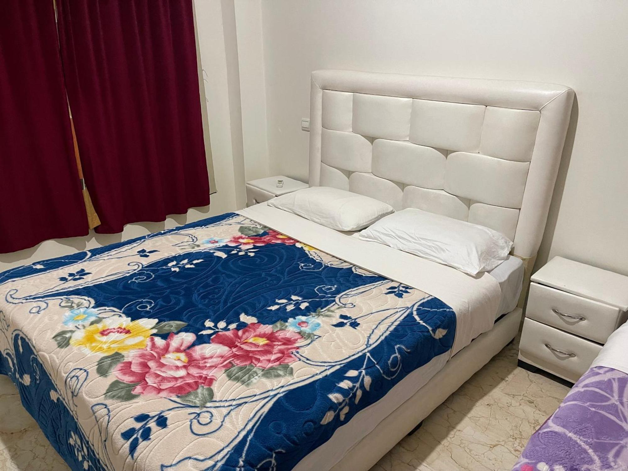 Appartement 10 1er Etage. Pour Famille *