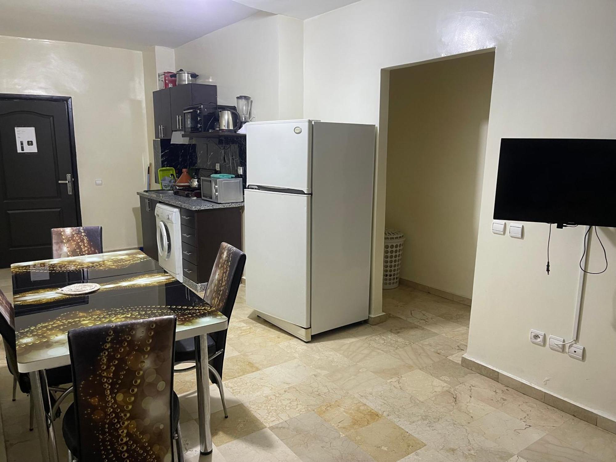 10 1er Etage. Pour Famille Appartement