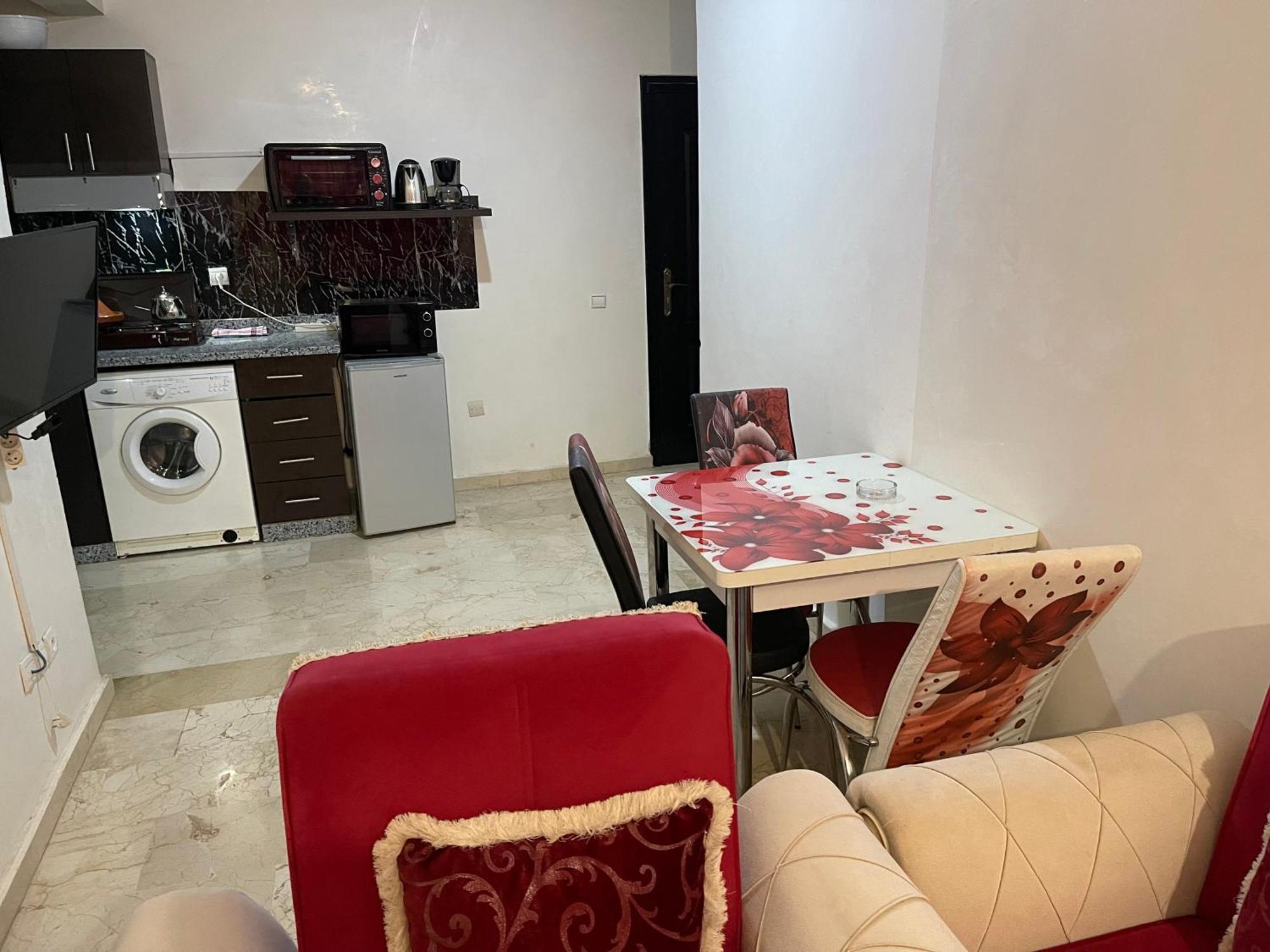 Appartement 24 4em Etage Avec Balcon Marrakesh