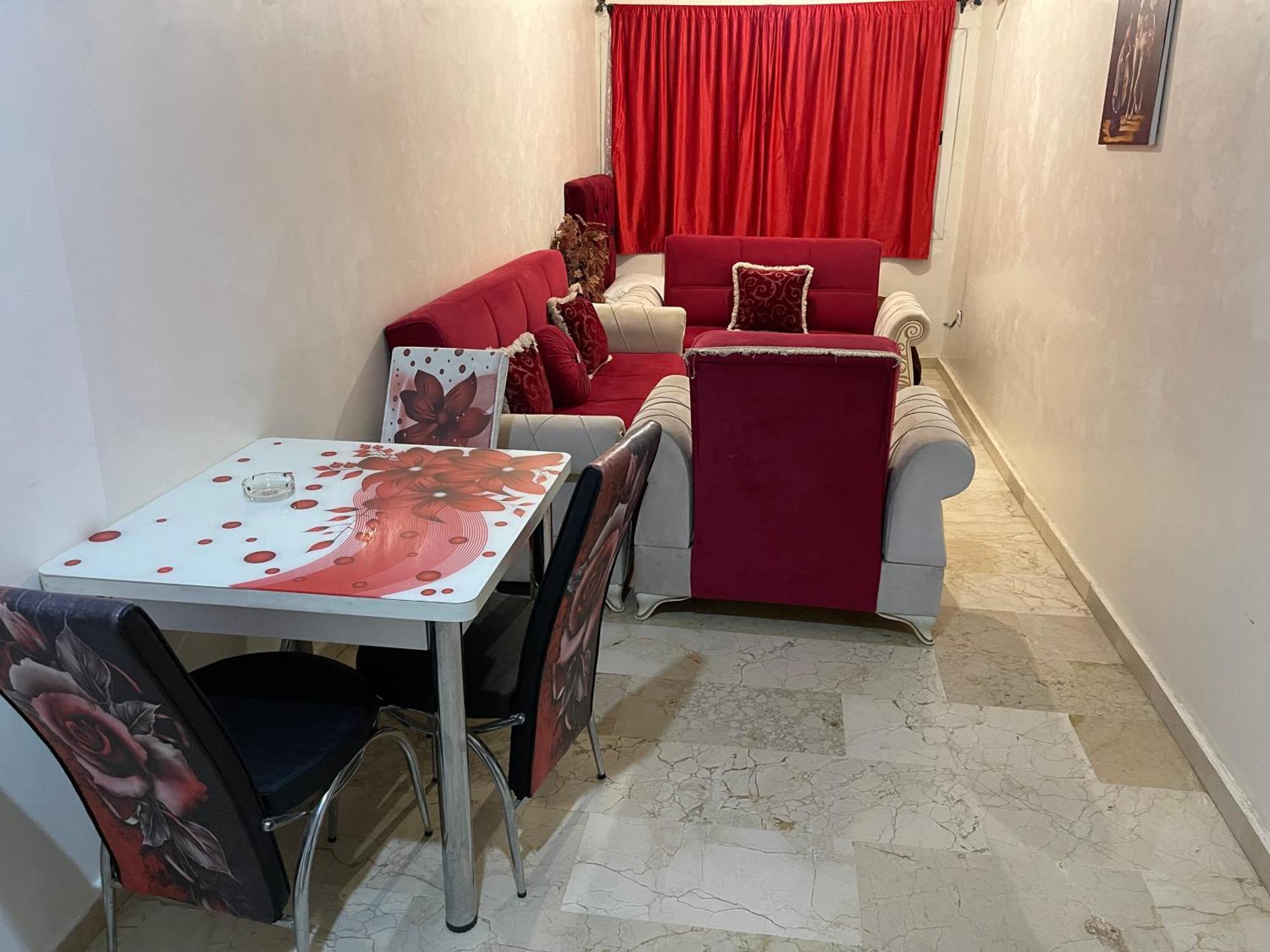 24 4em Etage Avec Balcon Appartement *