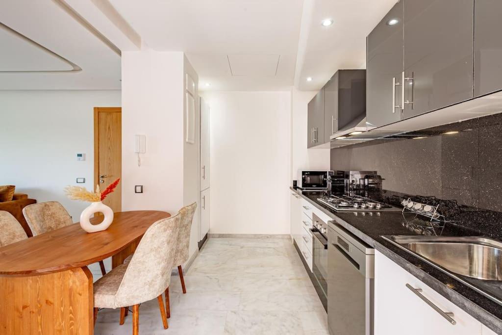 Apartment New! Appt Garden, Piscine & Wifi & Parking *