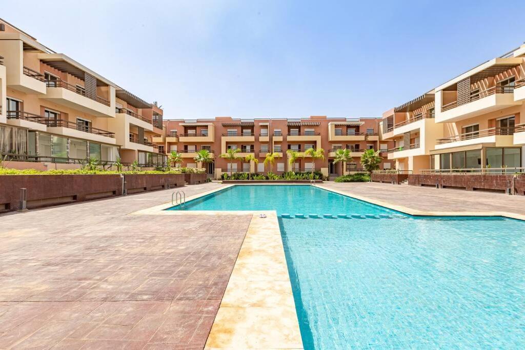 New! Appt Garden, Piscine & Wifi & Parking