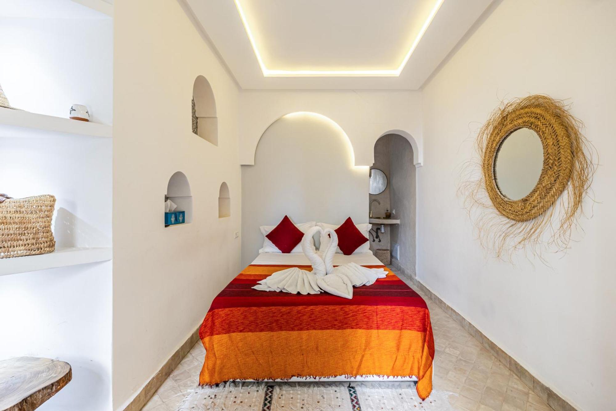 Pousada Cozynest Exclusiv&chic Piscine Petit Dejeuner Prive Marraquexe