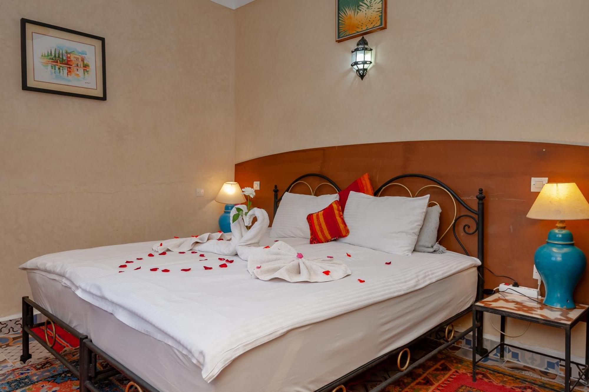 Losra Riad 3*