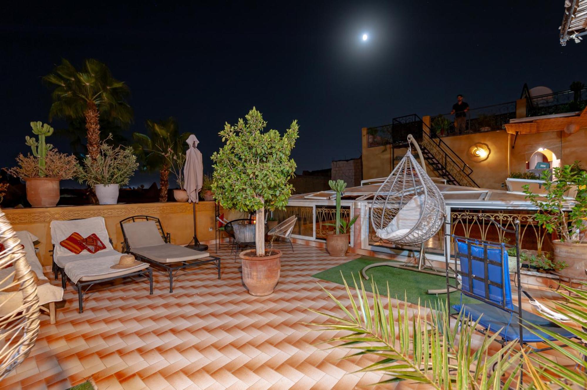 Losra Riad 3*