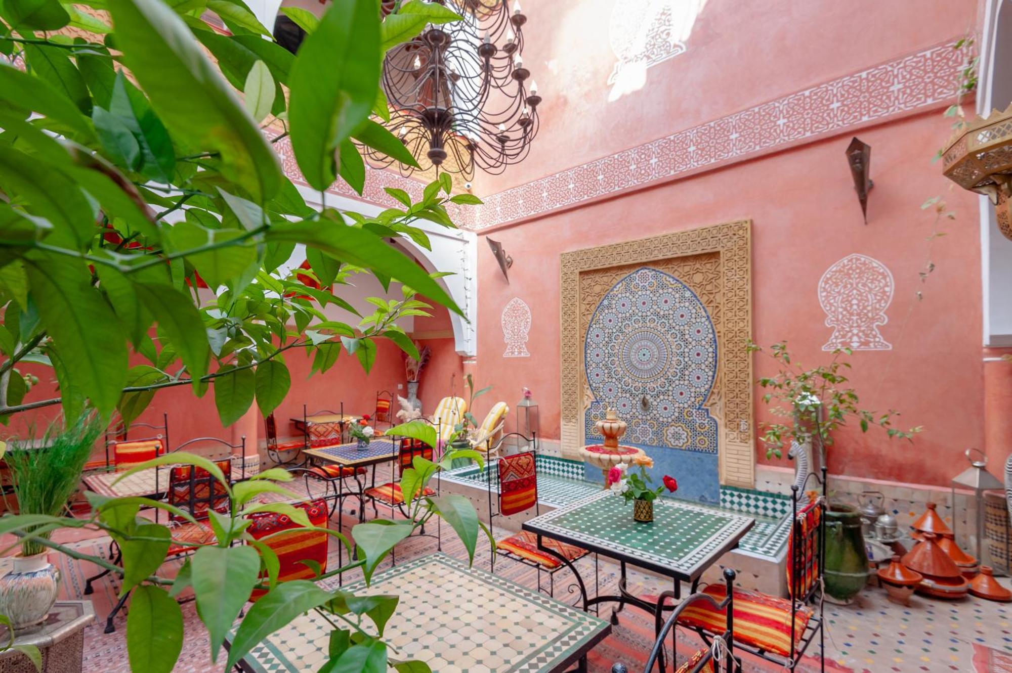 Losra Riad