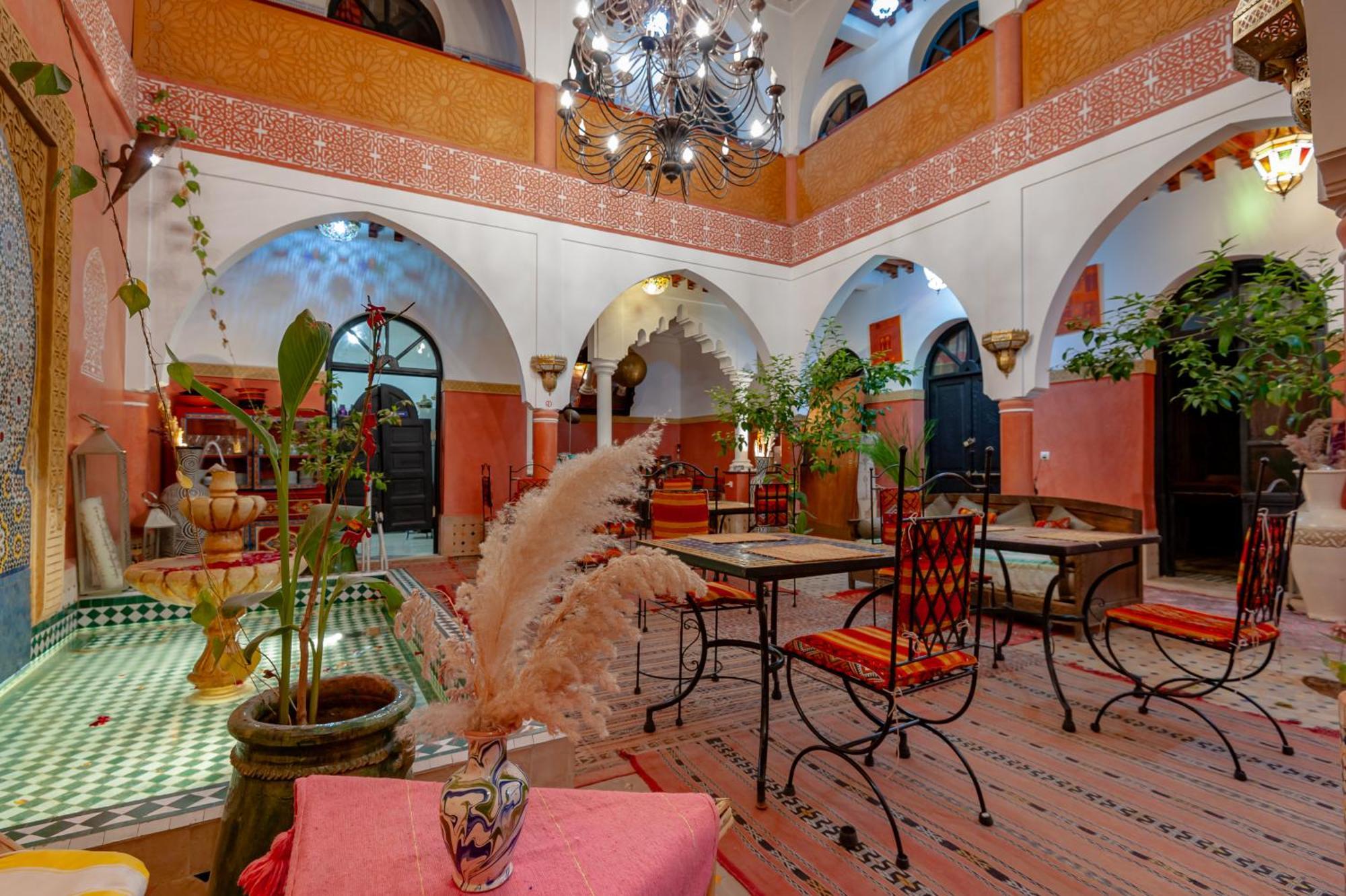 Losra Riad 3*