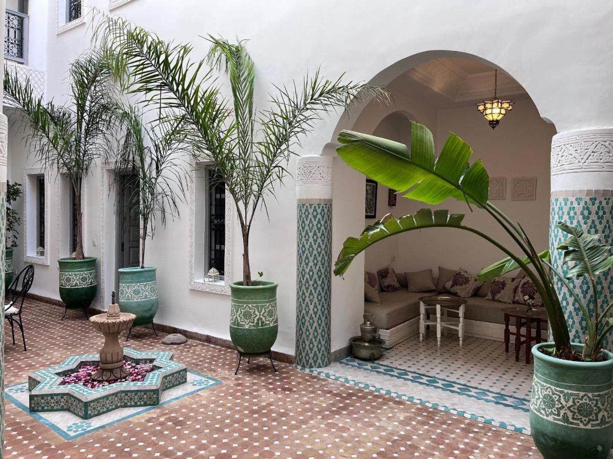 El Arco Rooftop Pool &