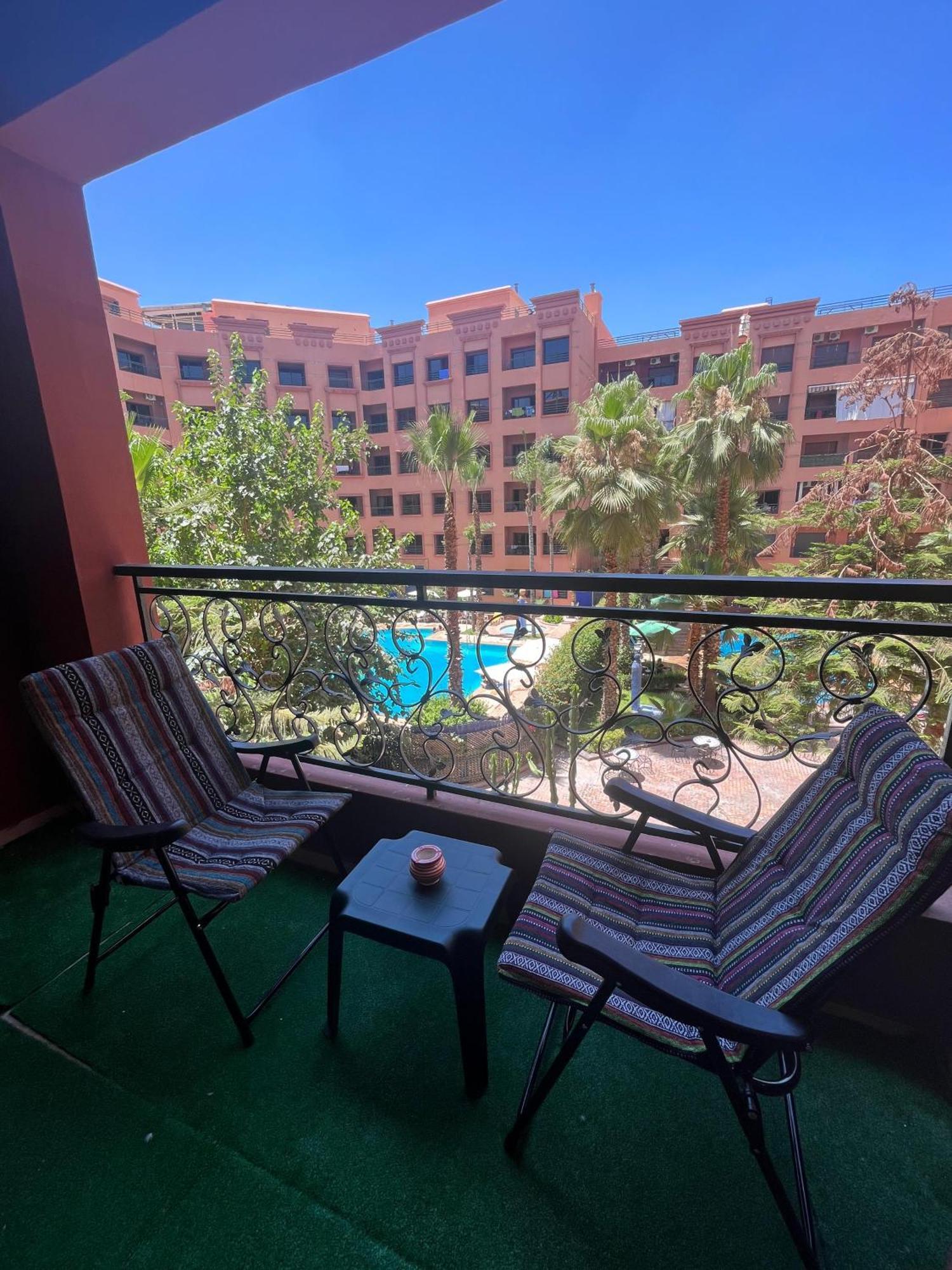 Premium Amazigh 2br Flat - Balcony & Pool Access Apartment