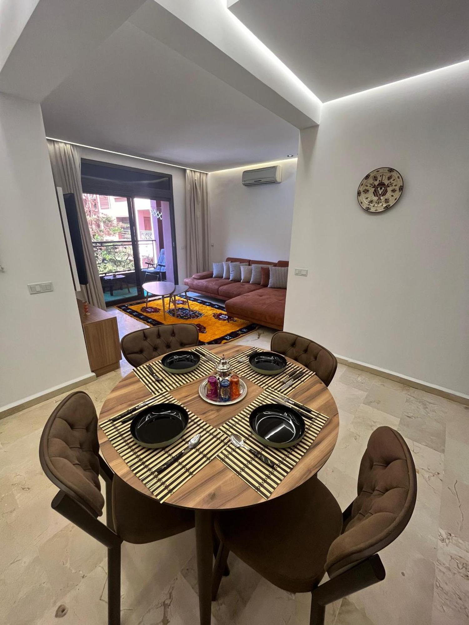 Apartment Premium Amazigh 2br Flat - Balcony & Pool Access