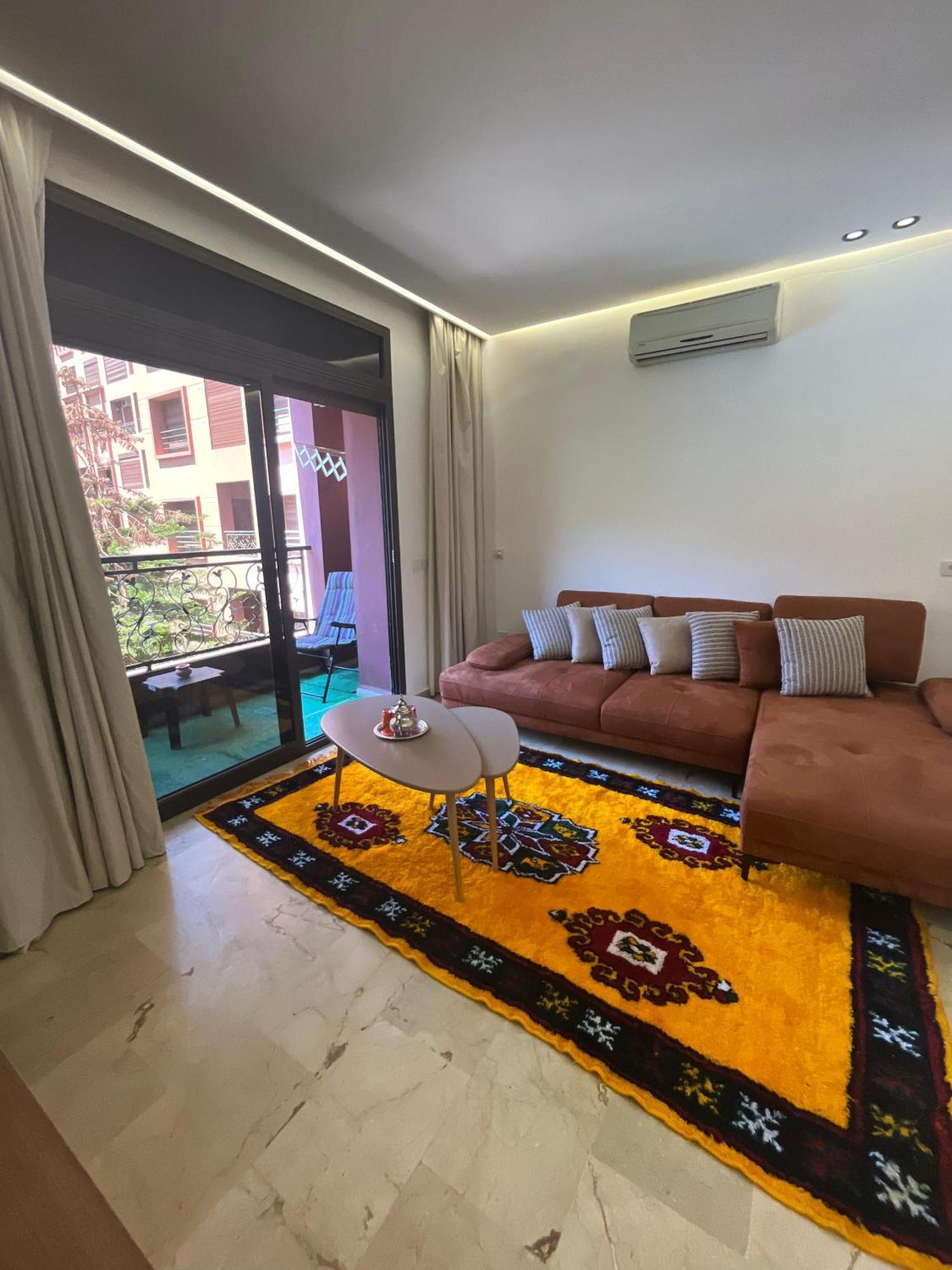 Premium Amazigh 2br Flat - Balcony & Pool Access * Marrakesh