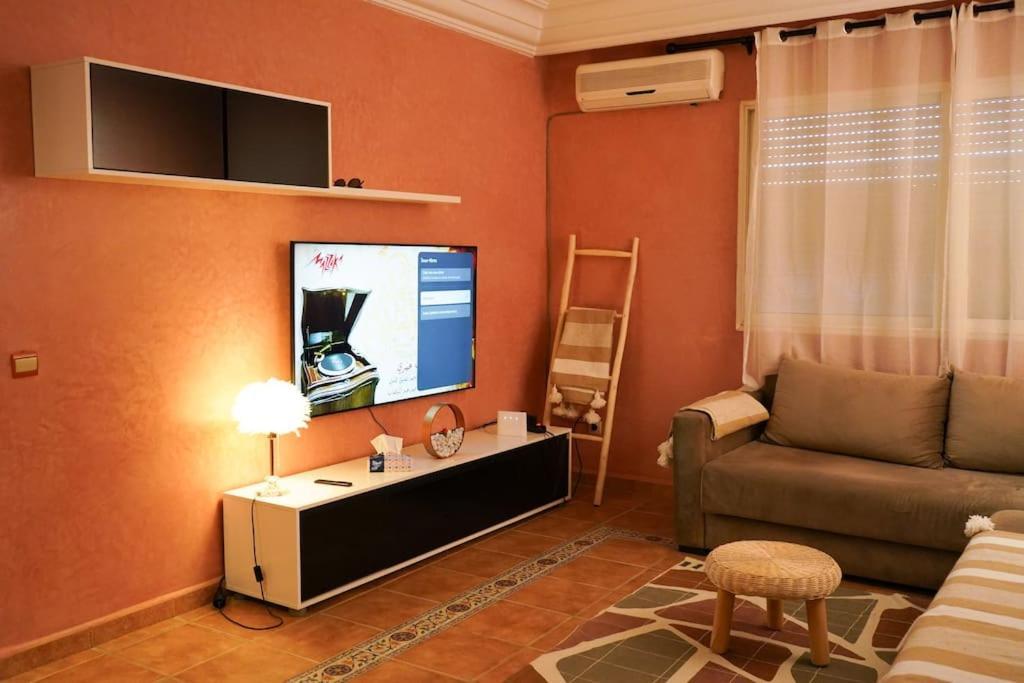Apartment Style Et Confortable Top Centre *