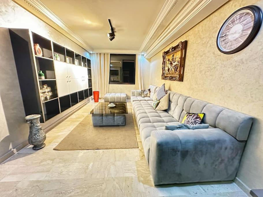 Apartment Stylish & Comfy Haven 5 Stars Location Plaza Views *