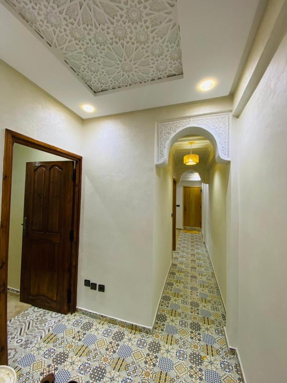Julie Airport Marrakech Apartment *