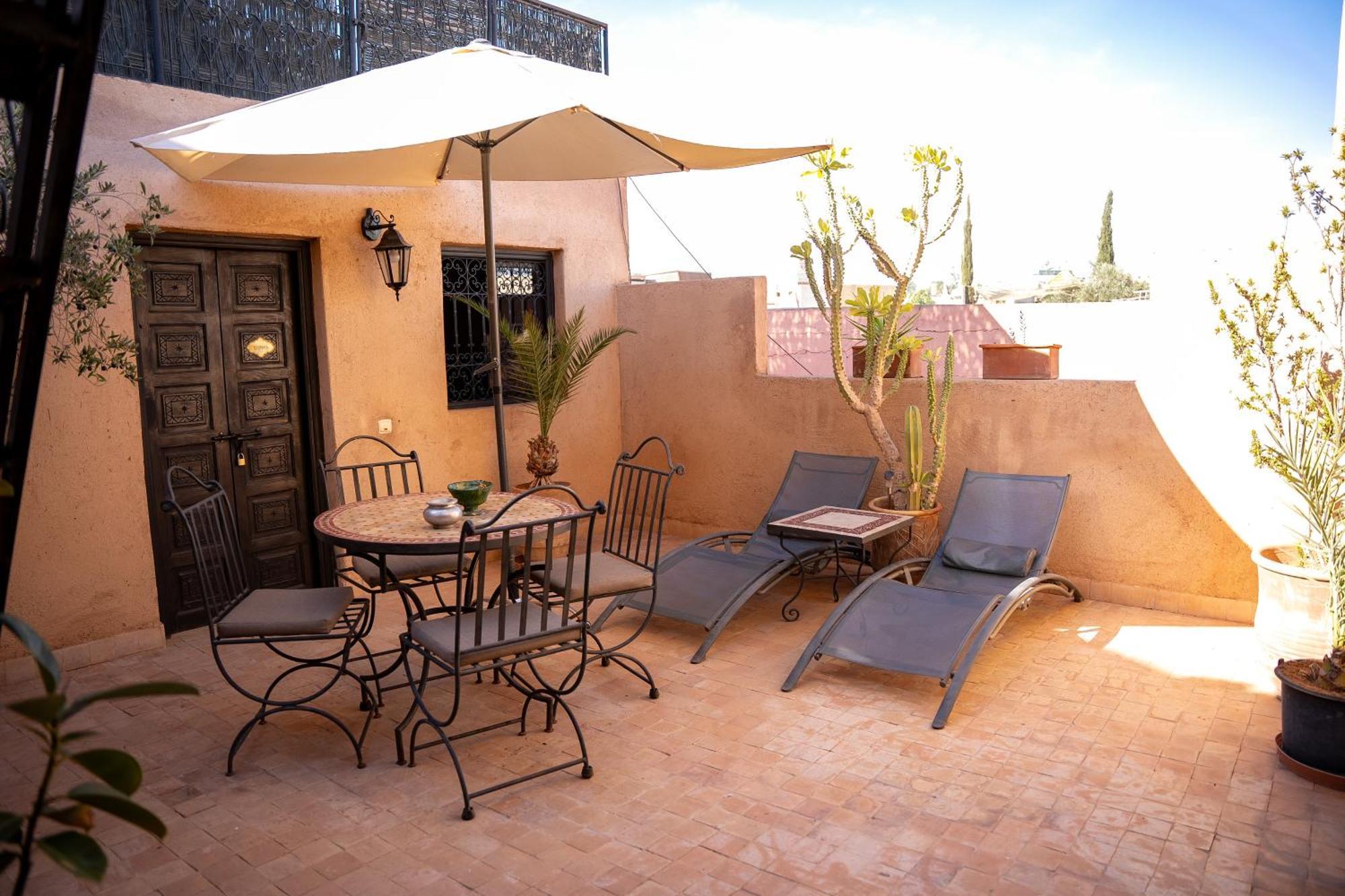 Maud Guest house