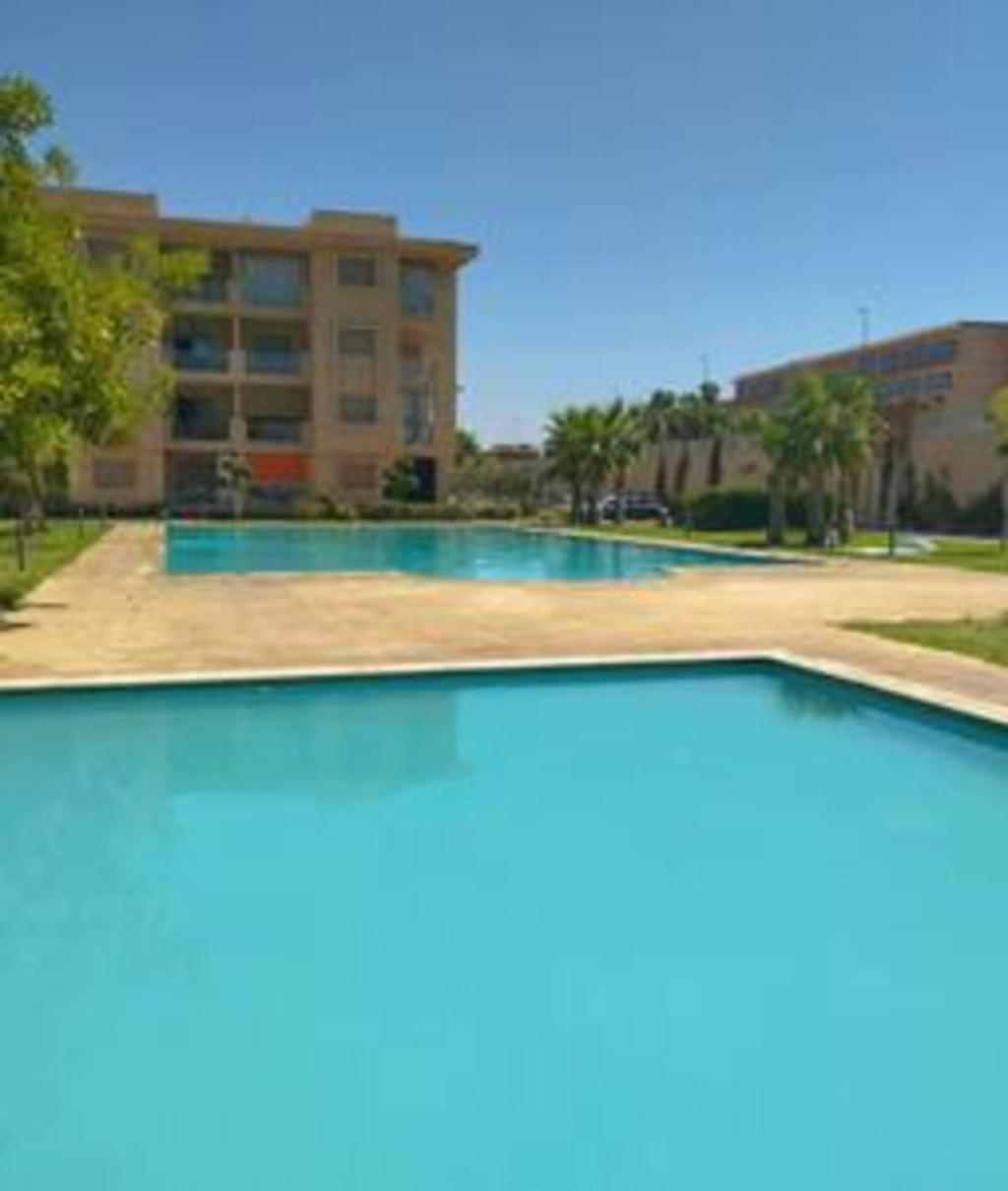 Magnifique Spacieux Avec Belle Terrasse Ensoleillee