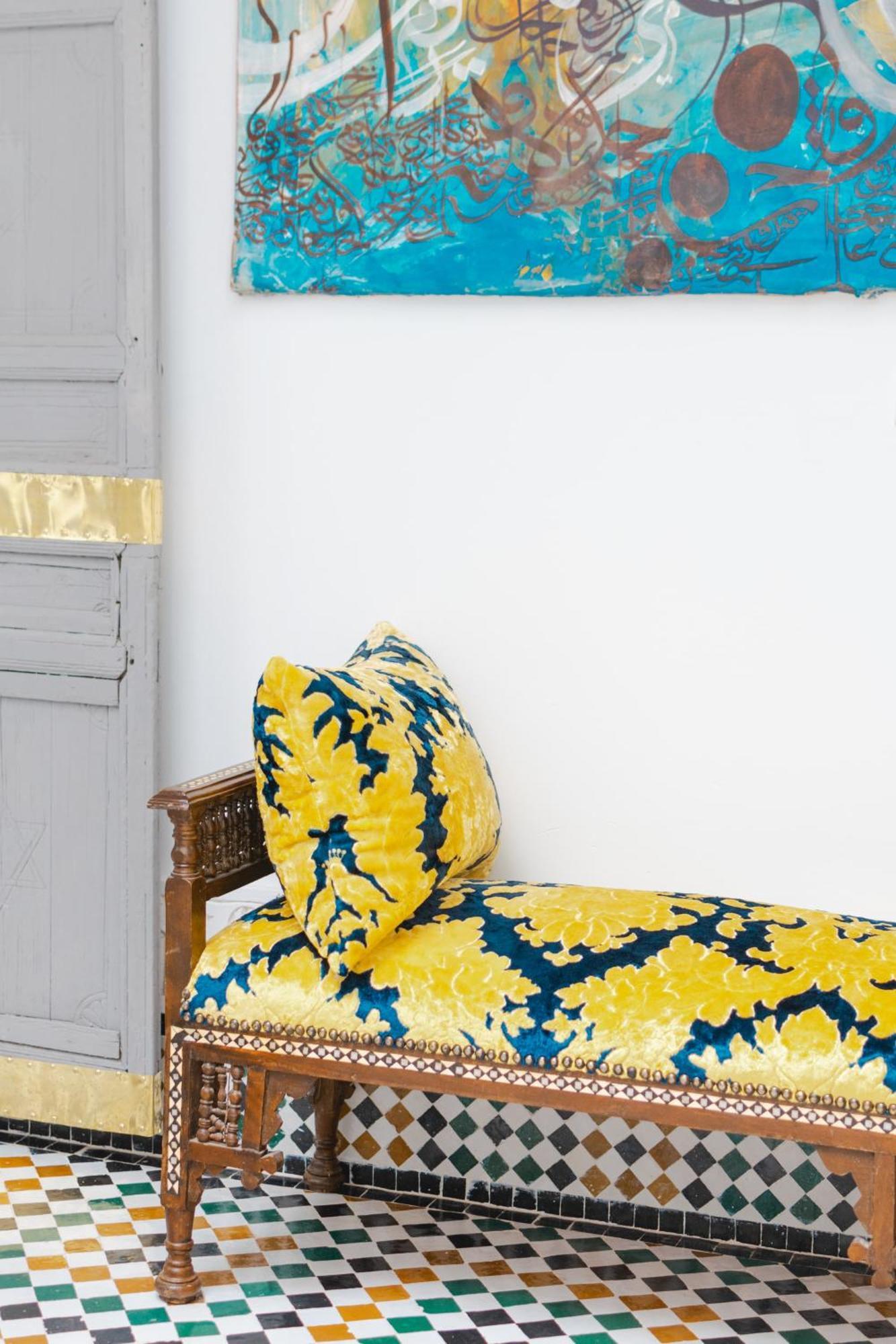 Boutique La Maison Darts Et Medicine Hotel