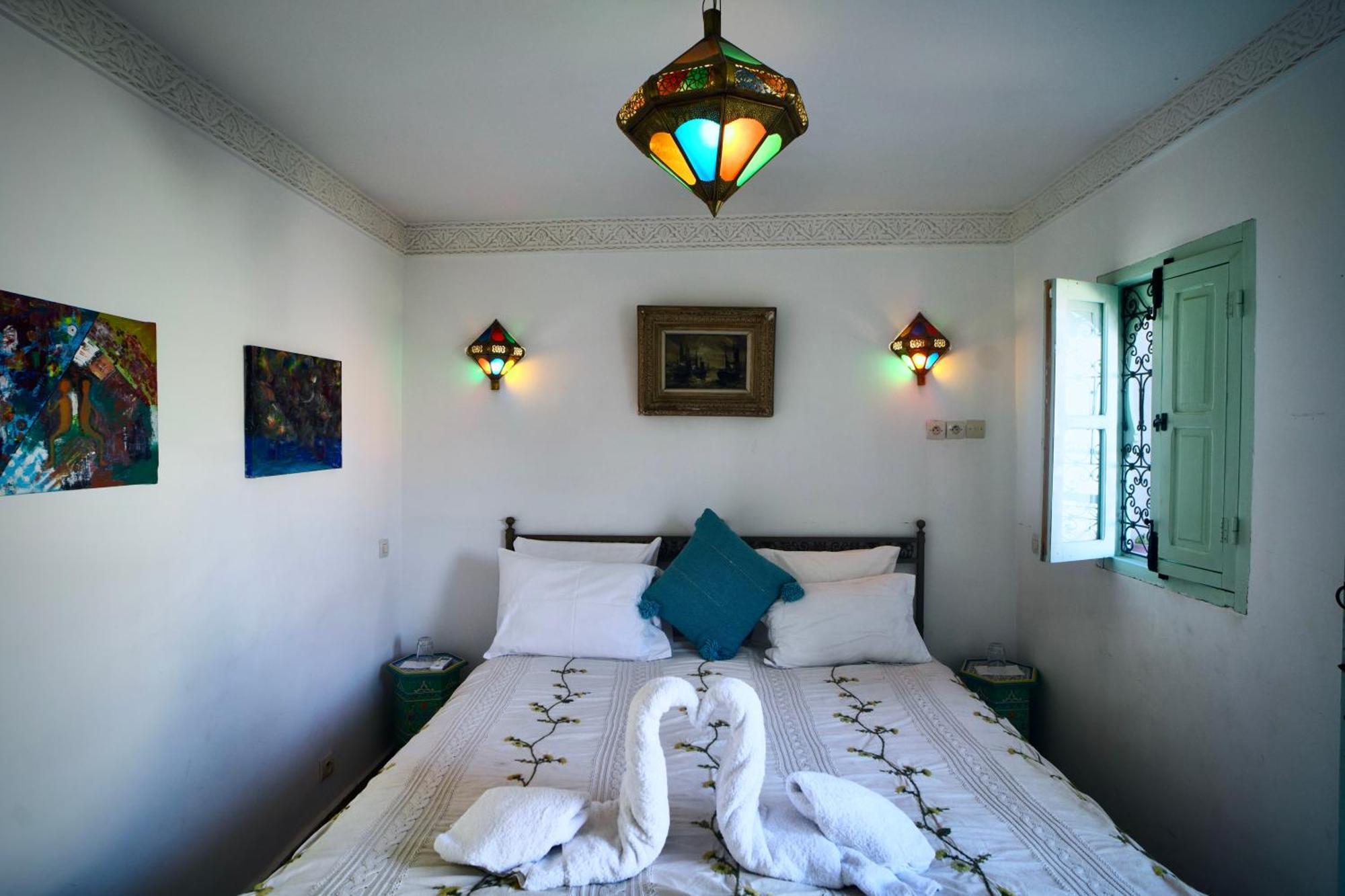 Riad Lumiere 2*