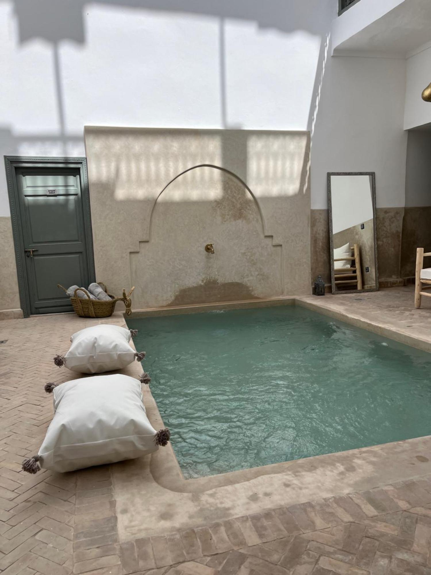Nafora Riad