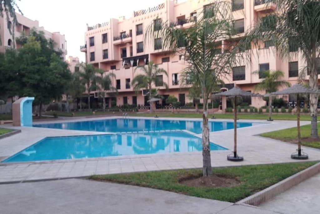 Confortable Avec 5 Piscines *