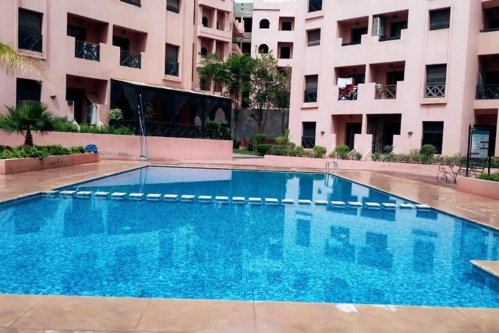 Confortable Avec 5 Piscines Apartamento