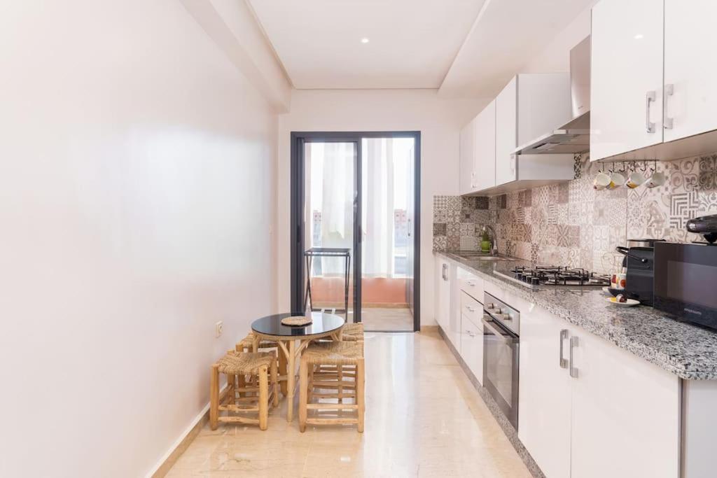 Apartment Luxury And Healthy Designed With Pool Marrakesh
