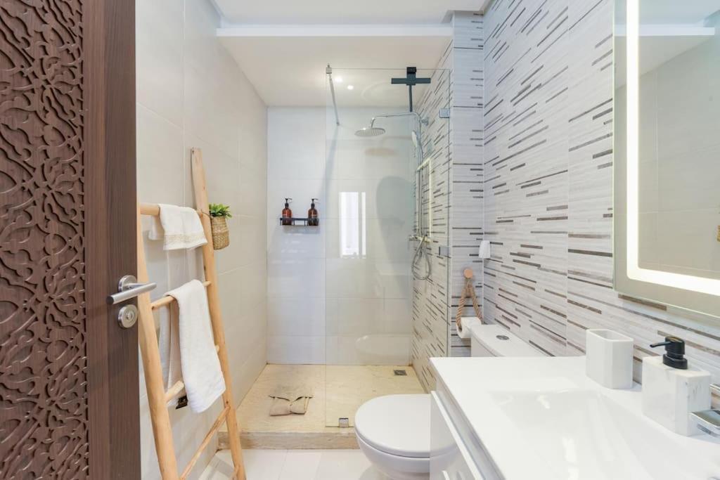 Luxury And Healthy Designed With Pool *