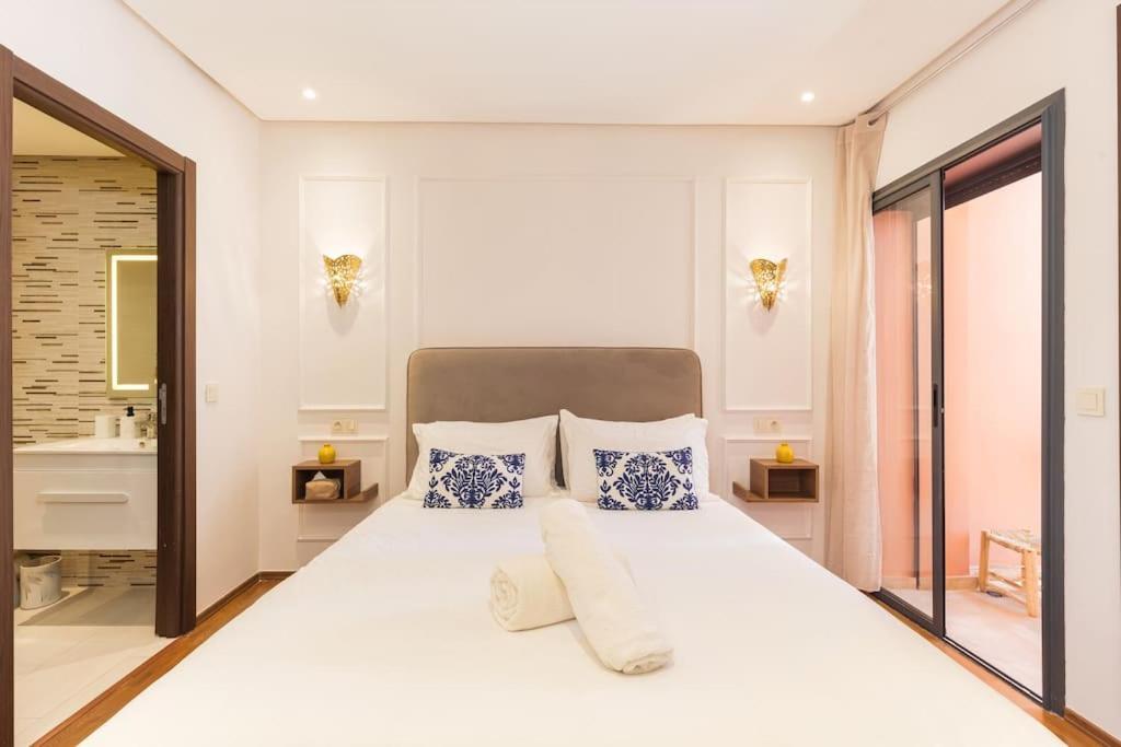 Luxury And Healthy Designed With Pool