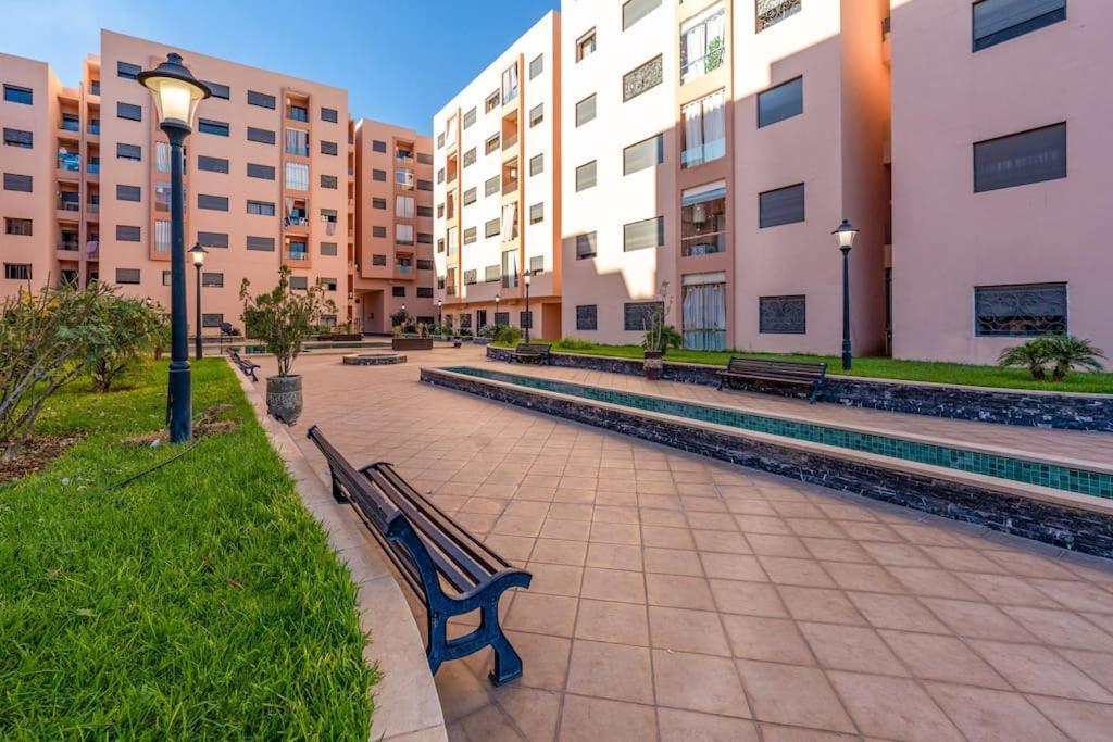 Luxury And Healthy Designed With Pool Apartment *