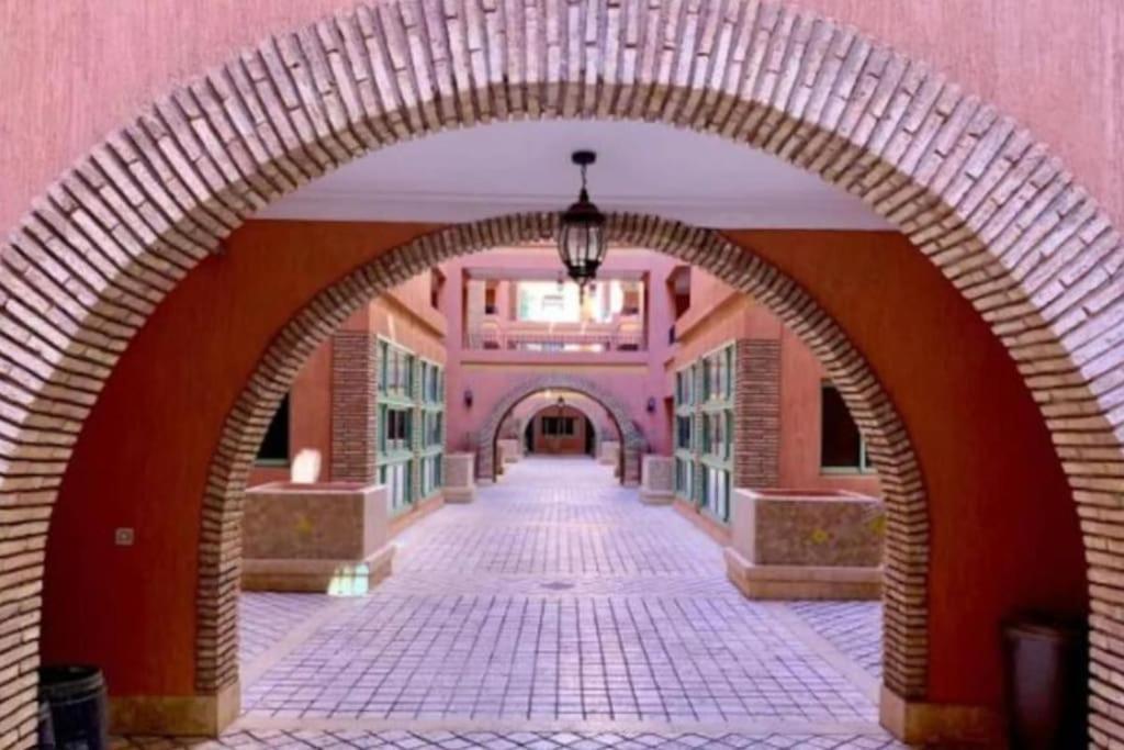 Bel Meuble Avec Piscine, L'hivernage A Marrakech * Marraquexe