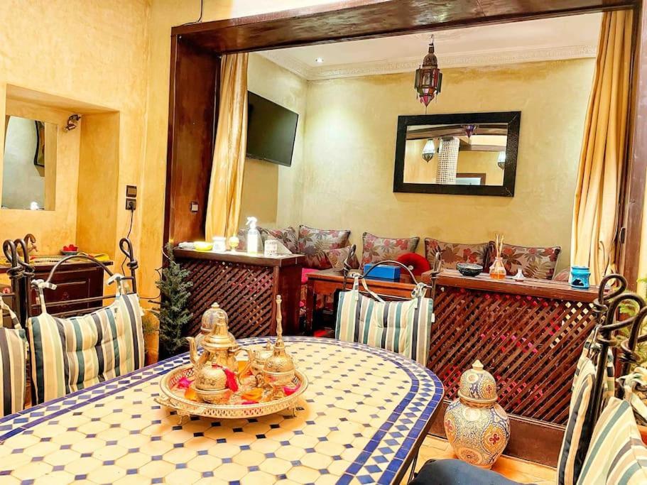 Petit Authentique Proche De Dar El Bacha Apartment *