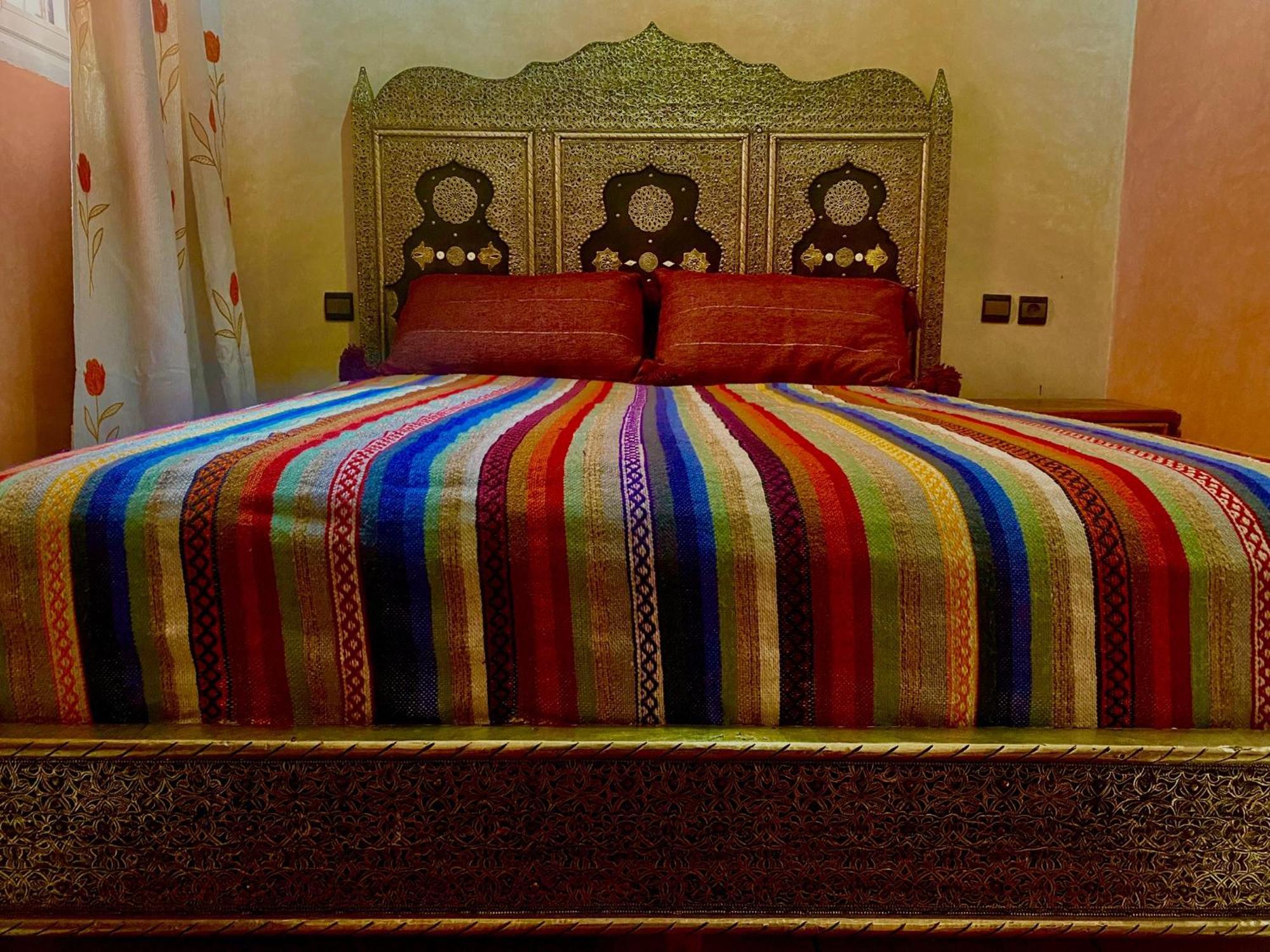 Nezha Avec Jacuzzi Et 3 Piscines Au Coeur De Marrakesh
