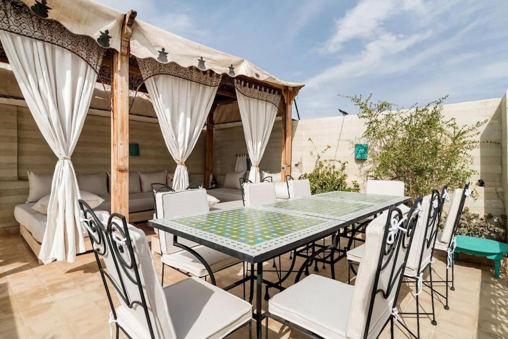Villa Laklak Tradition 350m2 In Der Medina Mit Terrasse