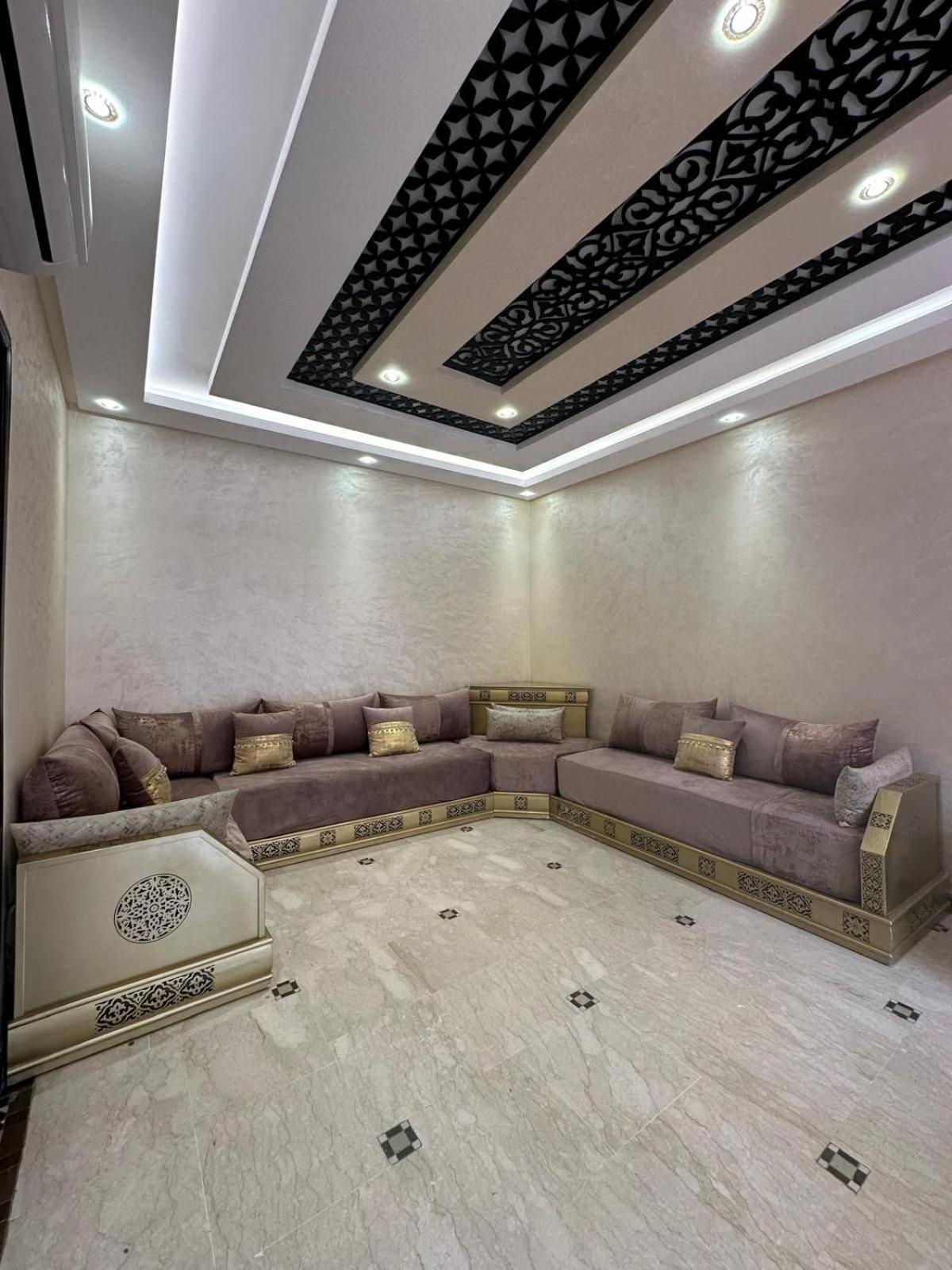 Magnifique 3 Et Piscine De Standing Apartment