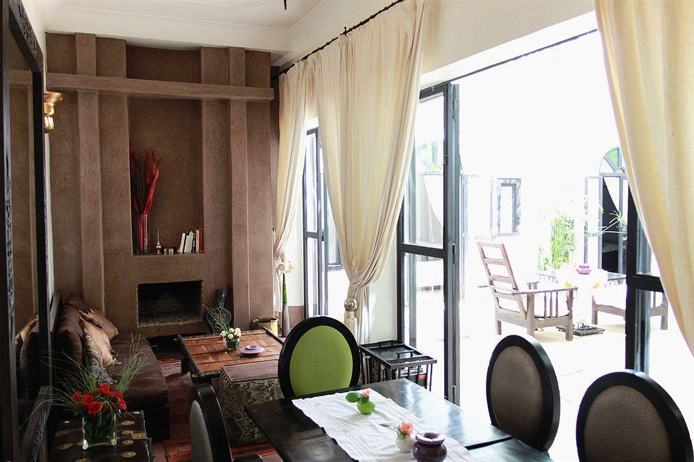 Riad Davia