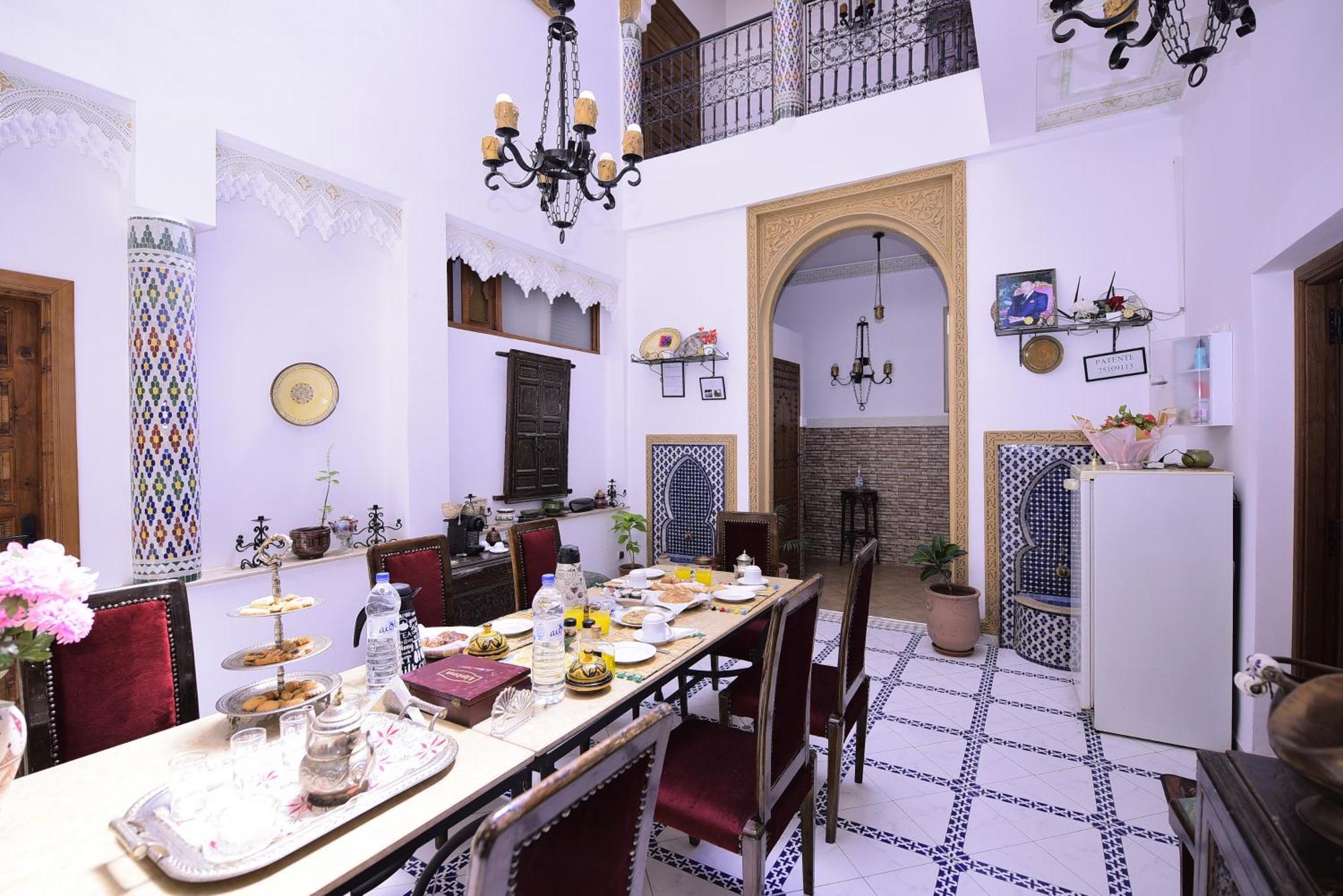 Casa de hóspedes Rdate Lwalidine *