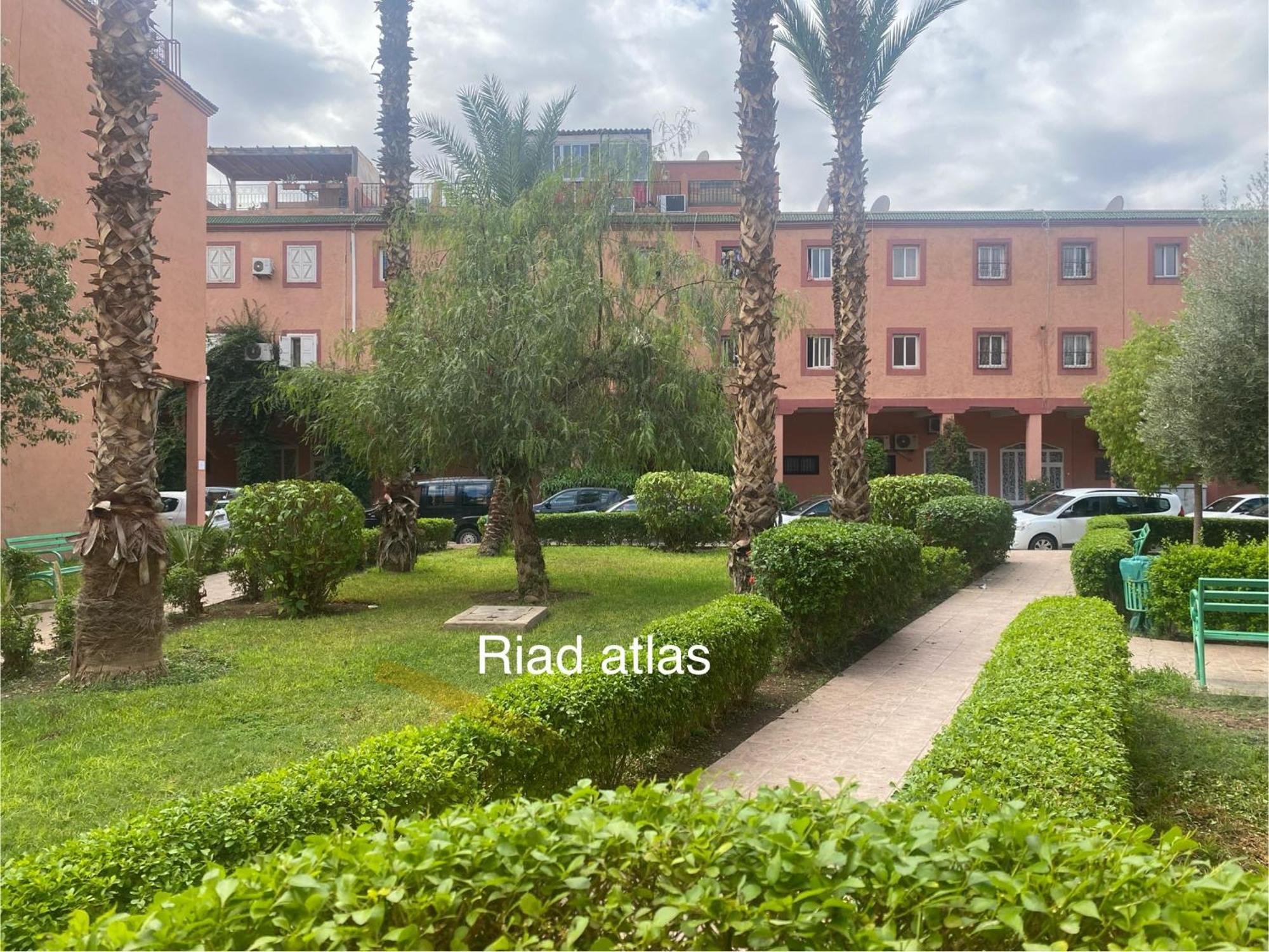 Riad Atlas Entier Prive Avec Jacuzzi Au Coeur De Entire