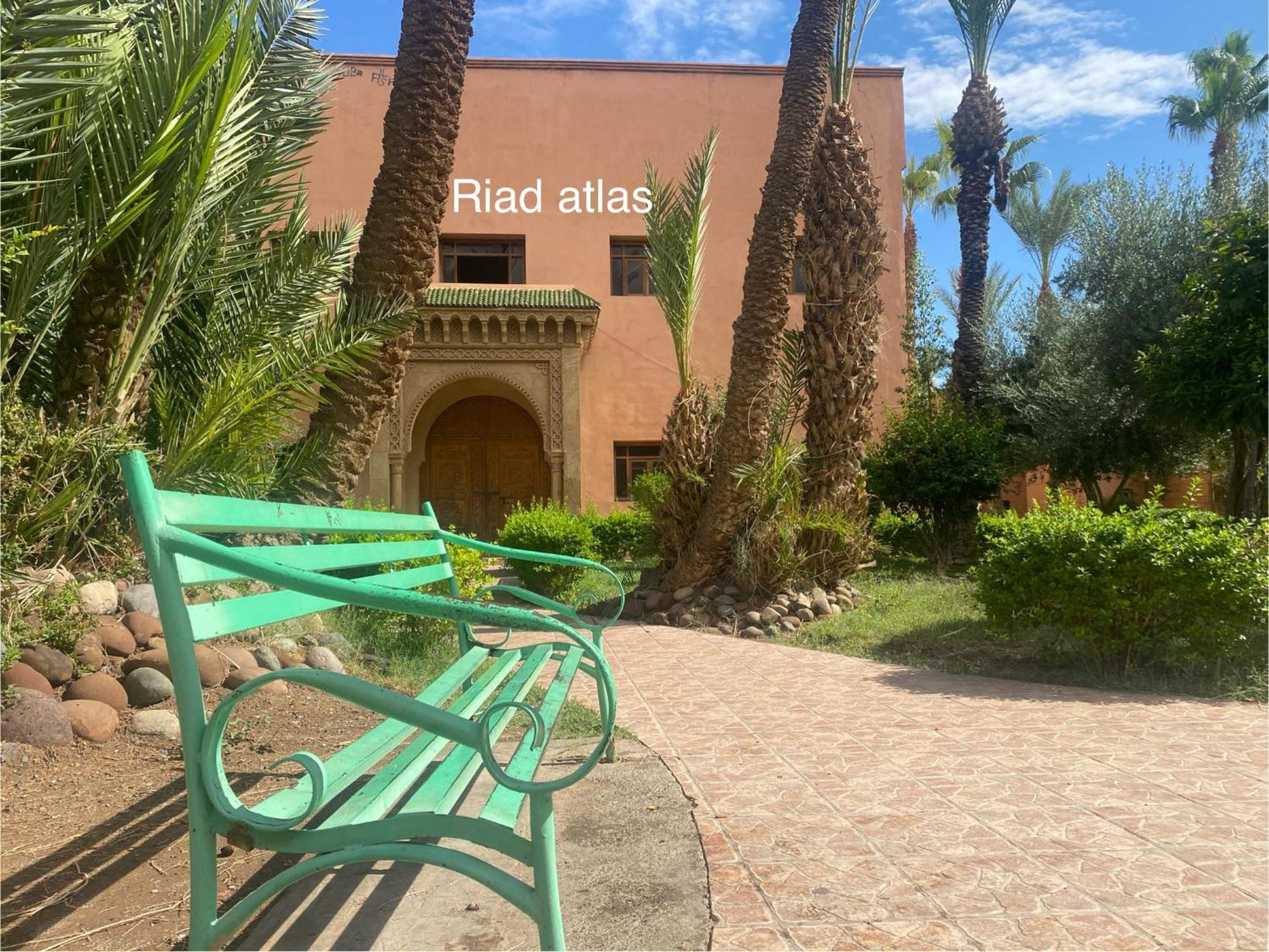 Atlas Entier Prive Avec Jacuzzi Au Coeur De Entire Marrakesh