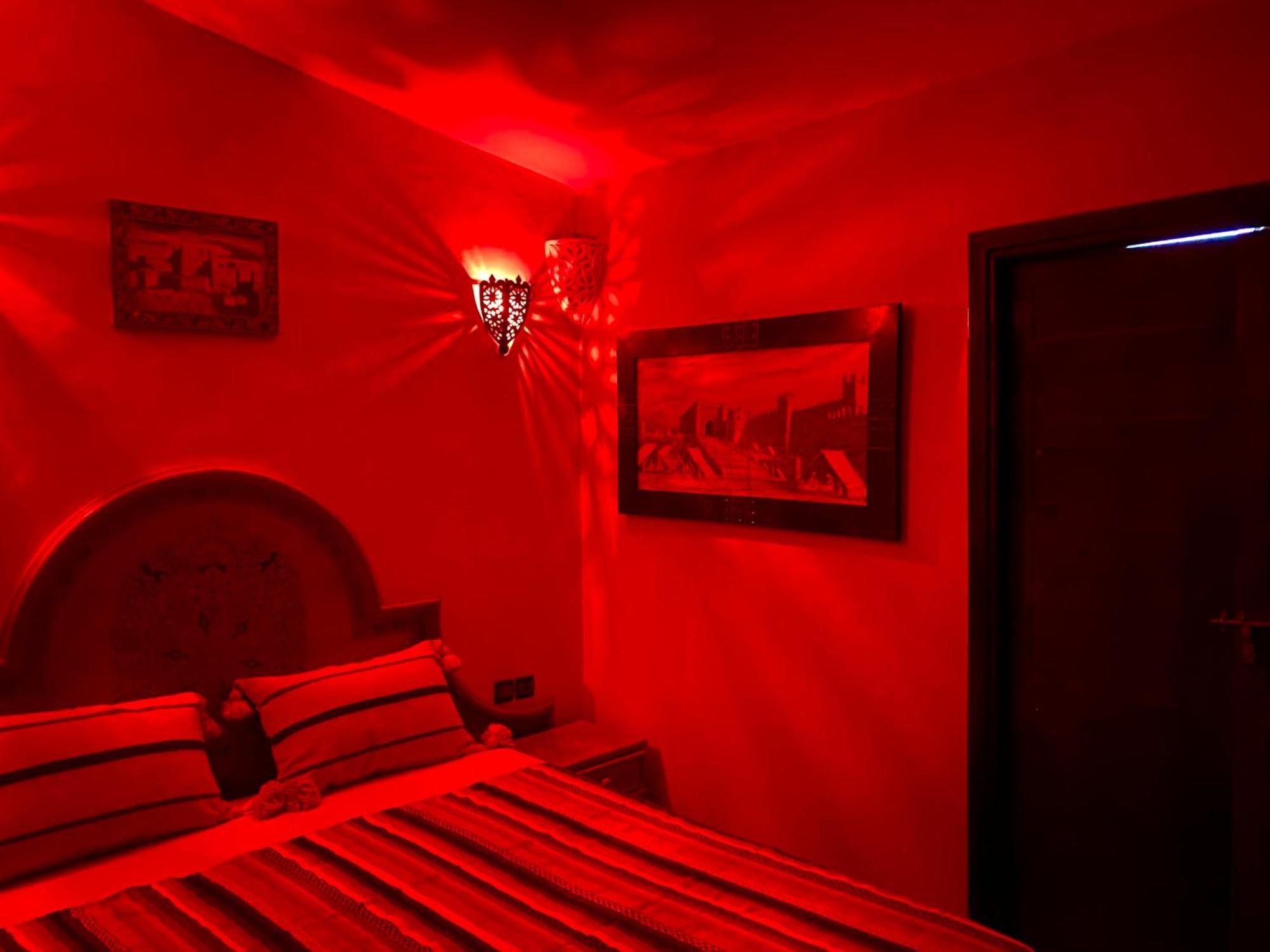 Nezha Avec Jacuzzi Et 3 Piscines Au Coeur De Hotel *