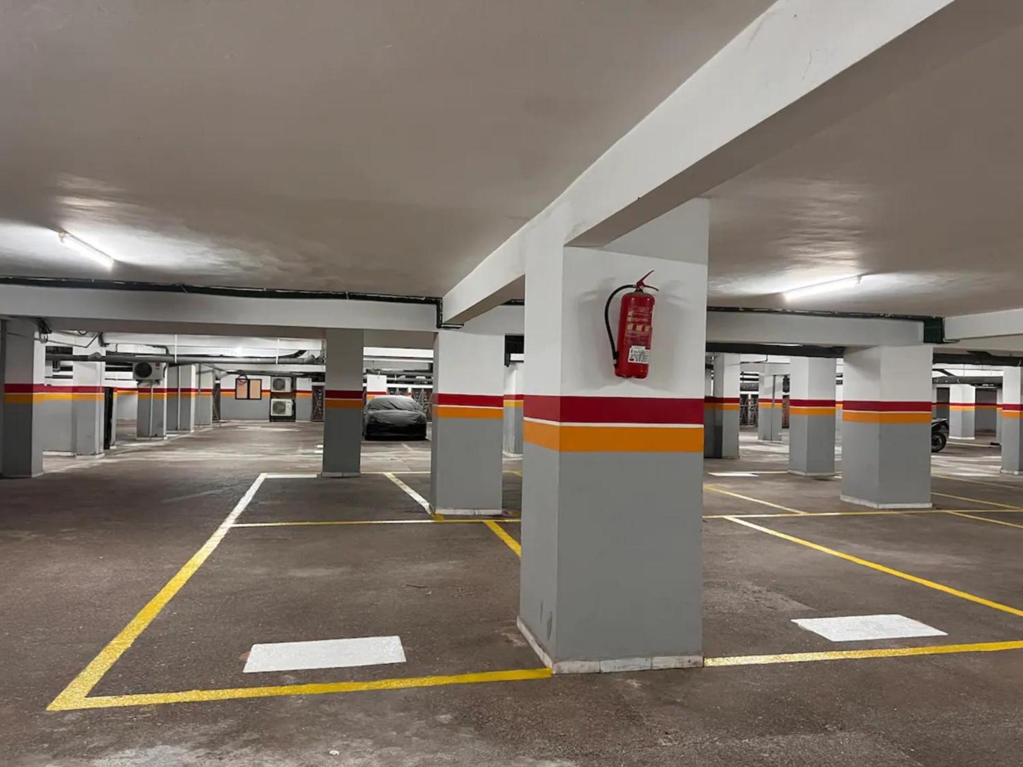 C-appartement De Luxe Plein Centre De Gueliz Avec Piscine Parking Wifi Netflix Apartment *