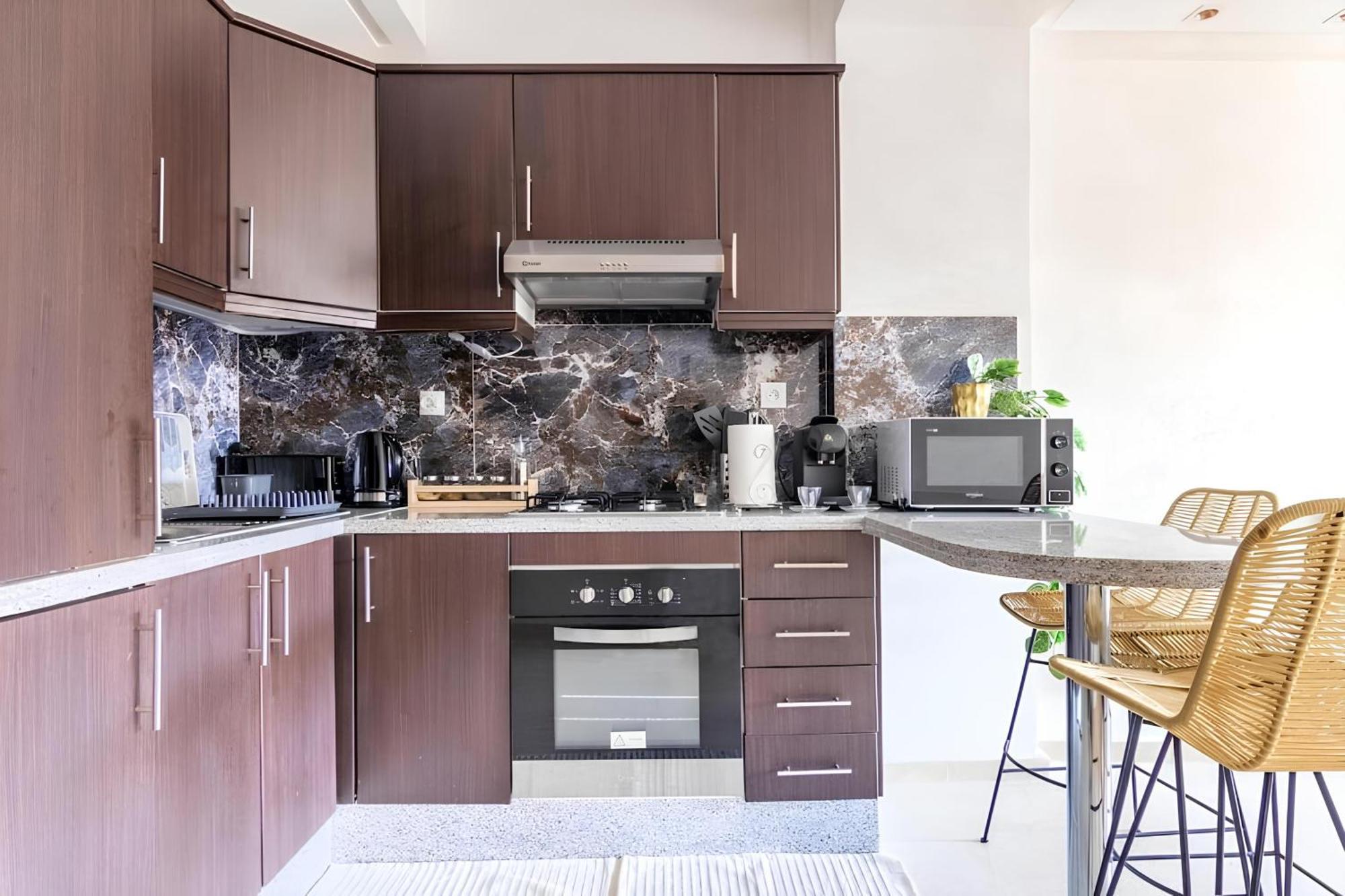 Apartment C-appartement De Luxe Plein Centre De Gueliz Avec Piscine Parking Wifi Netflix