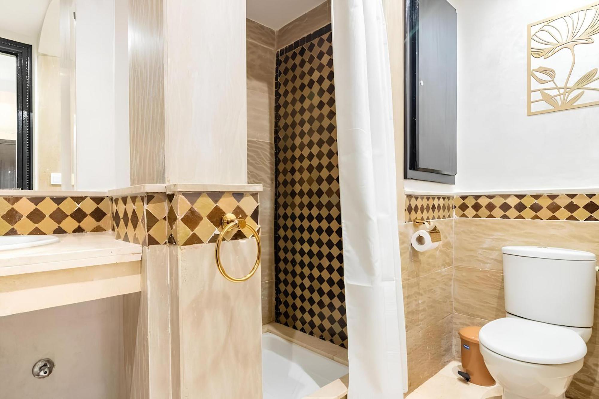 Apartment C-appartement De Luxe Plein Centre De Gueliz Avec Piscine Parking Wifi Netflix