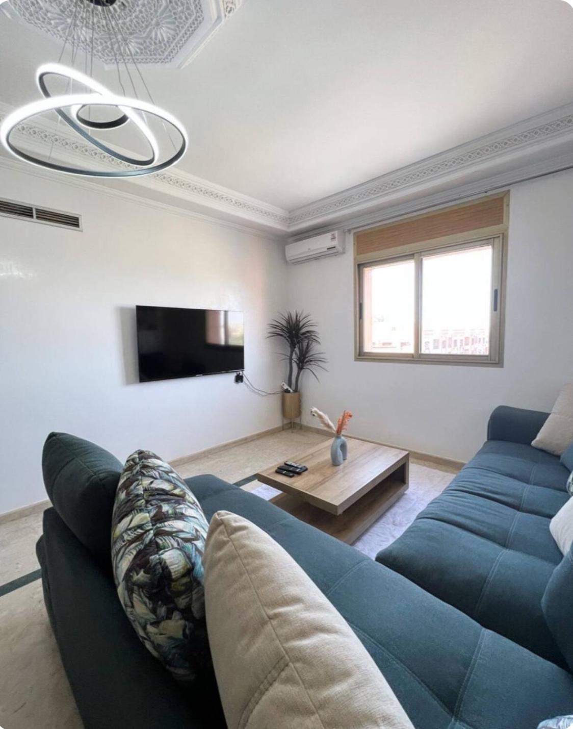 New Center Swimming Pool Wifi Apartment