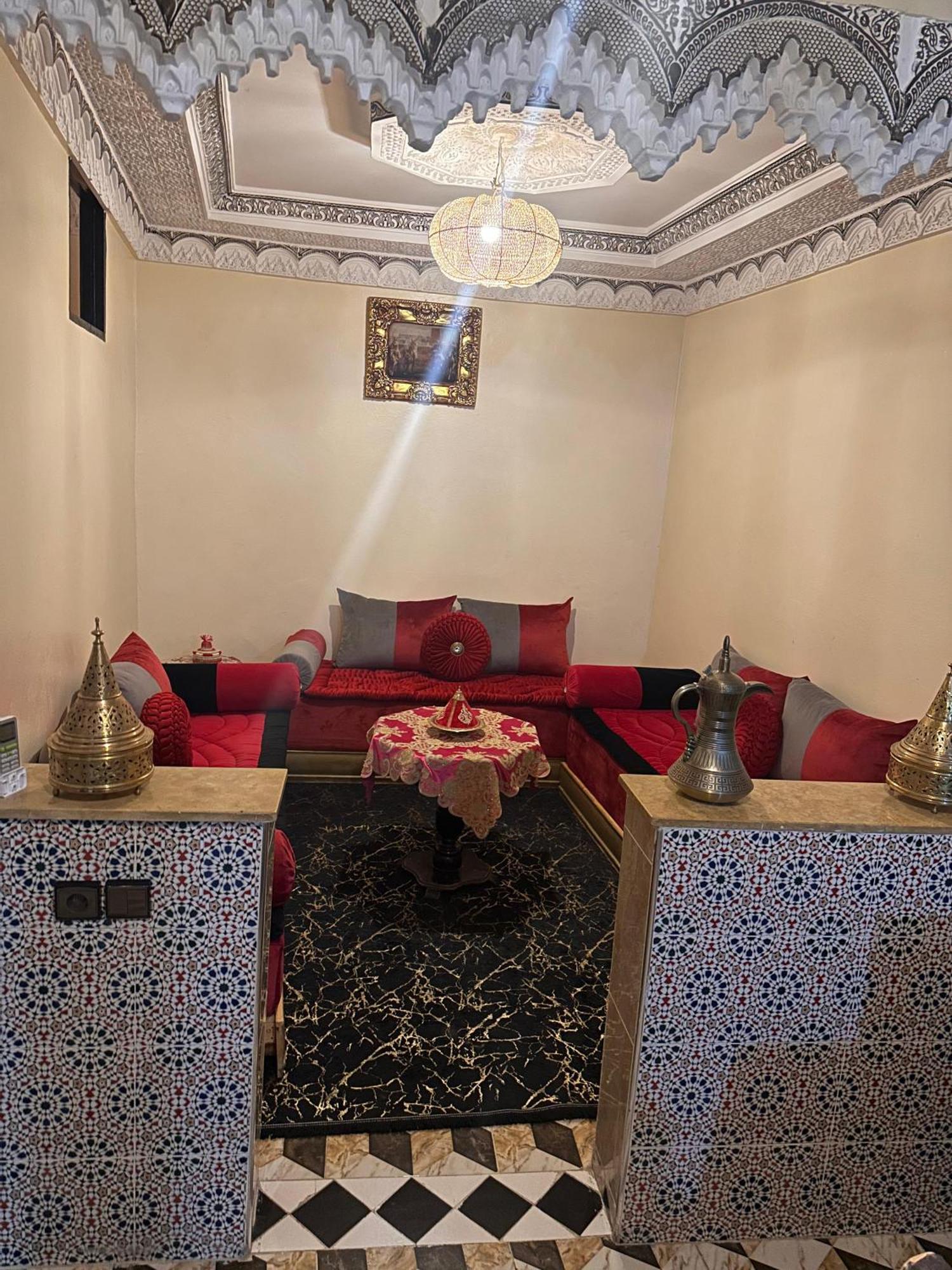 Au Coeur Du Madina Apartment