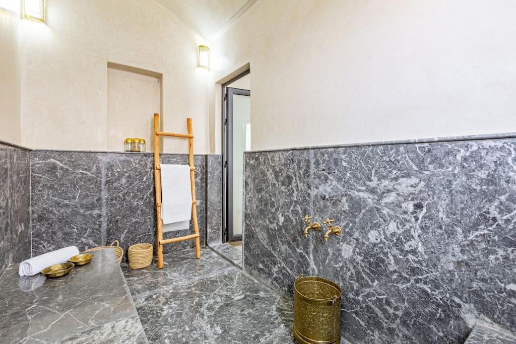 Zina, Elegance Et Luxe,piscine & Jacuzzi Villa