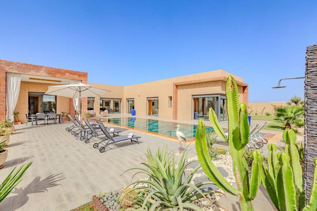 Zina, Elegance Et Luxe,piscine & Jacuzzi Villa Marrakesh
