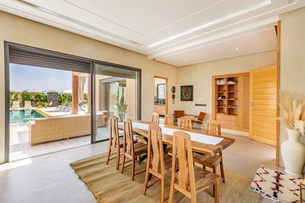 Zina, Elegance Et Luxe,piscine & Jacuzzi Marraquexe