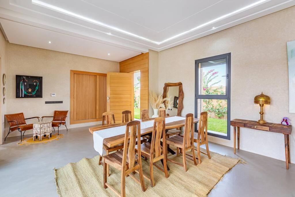 Zina, Elegance Et Luxe,piscine & Jacuzzi Pousada Marraquexe