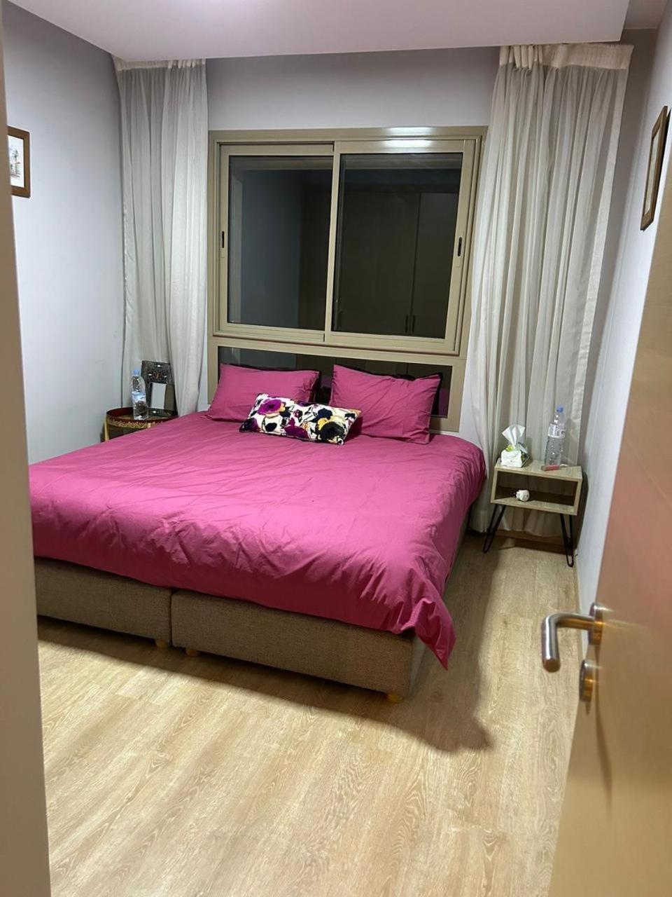Luxury 2 Bedroom Flat Center Apartment